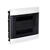 Legrand PractiboxS téglafalba süllyeszthető lakáselosztó (650°C), átlátszó füstszínű ajtóval, védőföld és nulla elosztókapoccsal, 2 sor 18 modul, 137157
