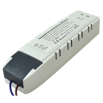 Tracon Dimmelhető LED meghajtó 48 W-os panelekhez, LPCC48W110D