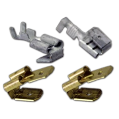 Rátolható csatlakozó csap hüvellyel