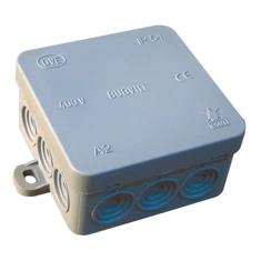 Falon kívüli kötődoboz